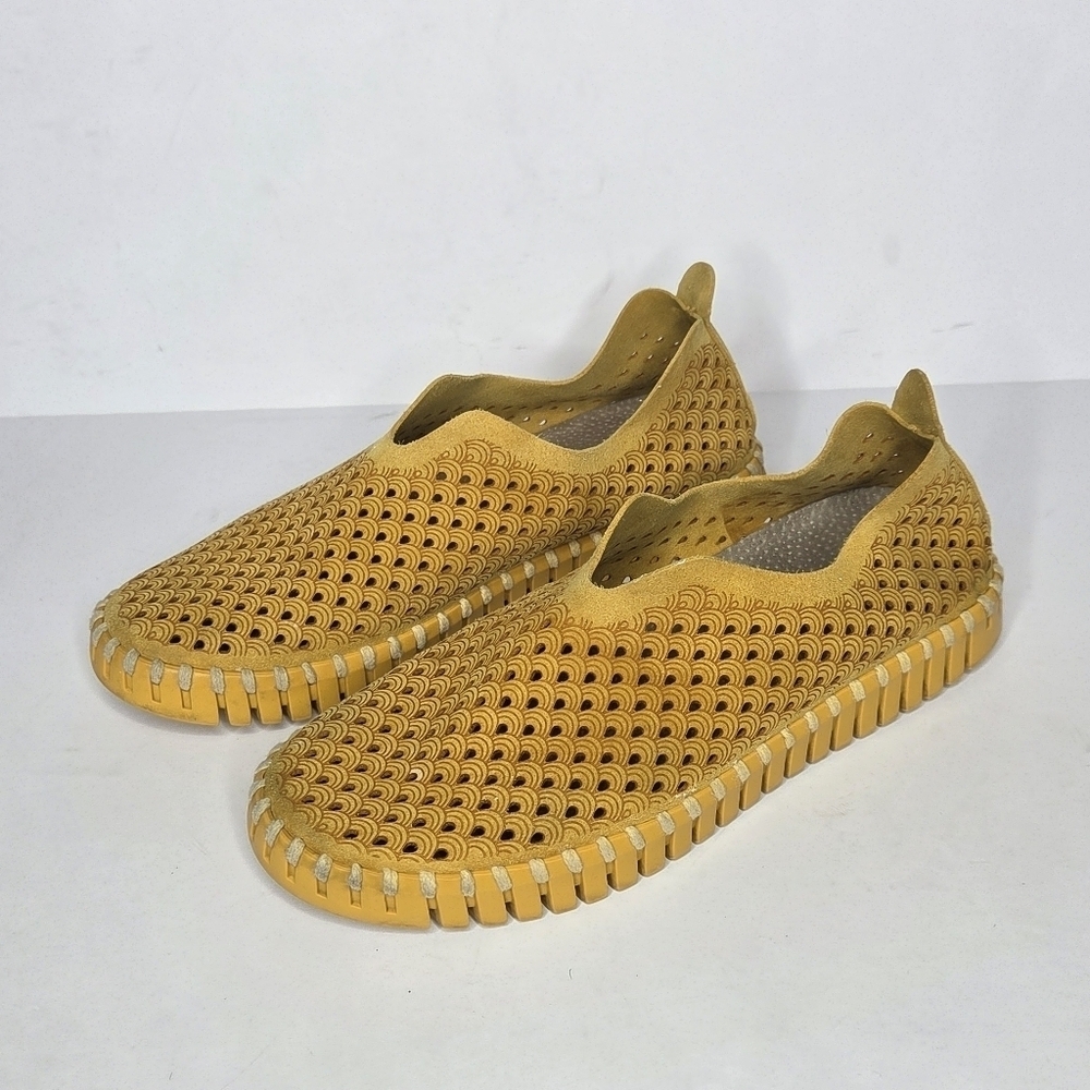 Ilse Jacobsen Tulip Flats Mustard Gold Slip On Sneakers Women's Size Euro 36 / 6